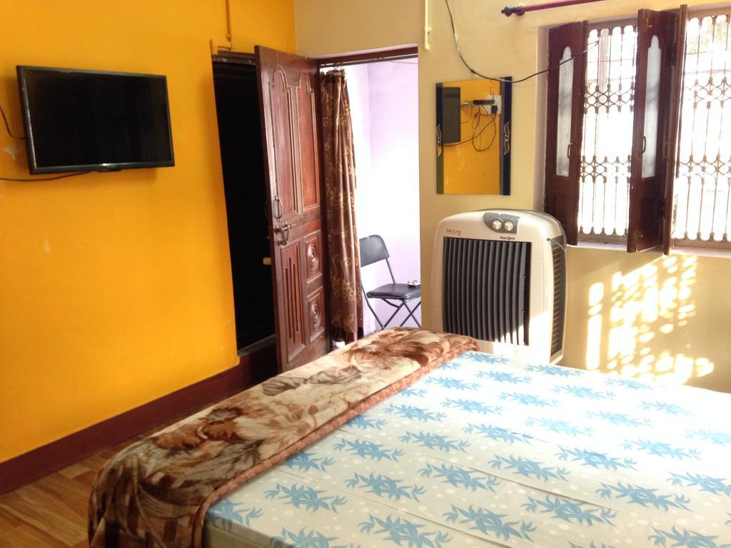 فاراناسي Paradise Inn Guest House المظهر الخارجي الصورة